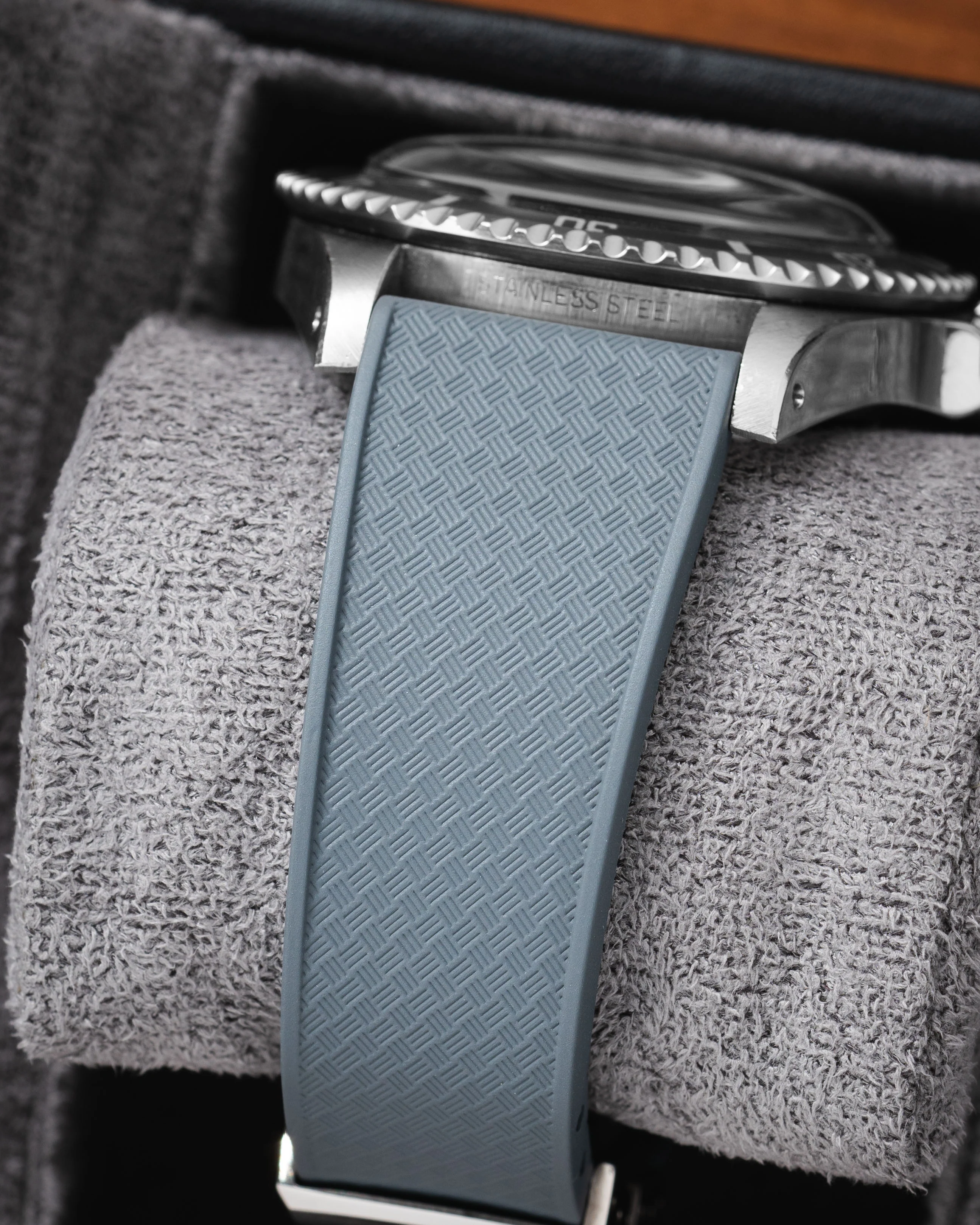 Grey Tropical CTS Rubber Strap - Image 2
