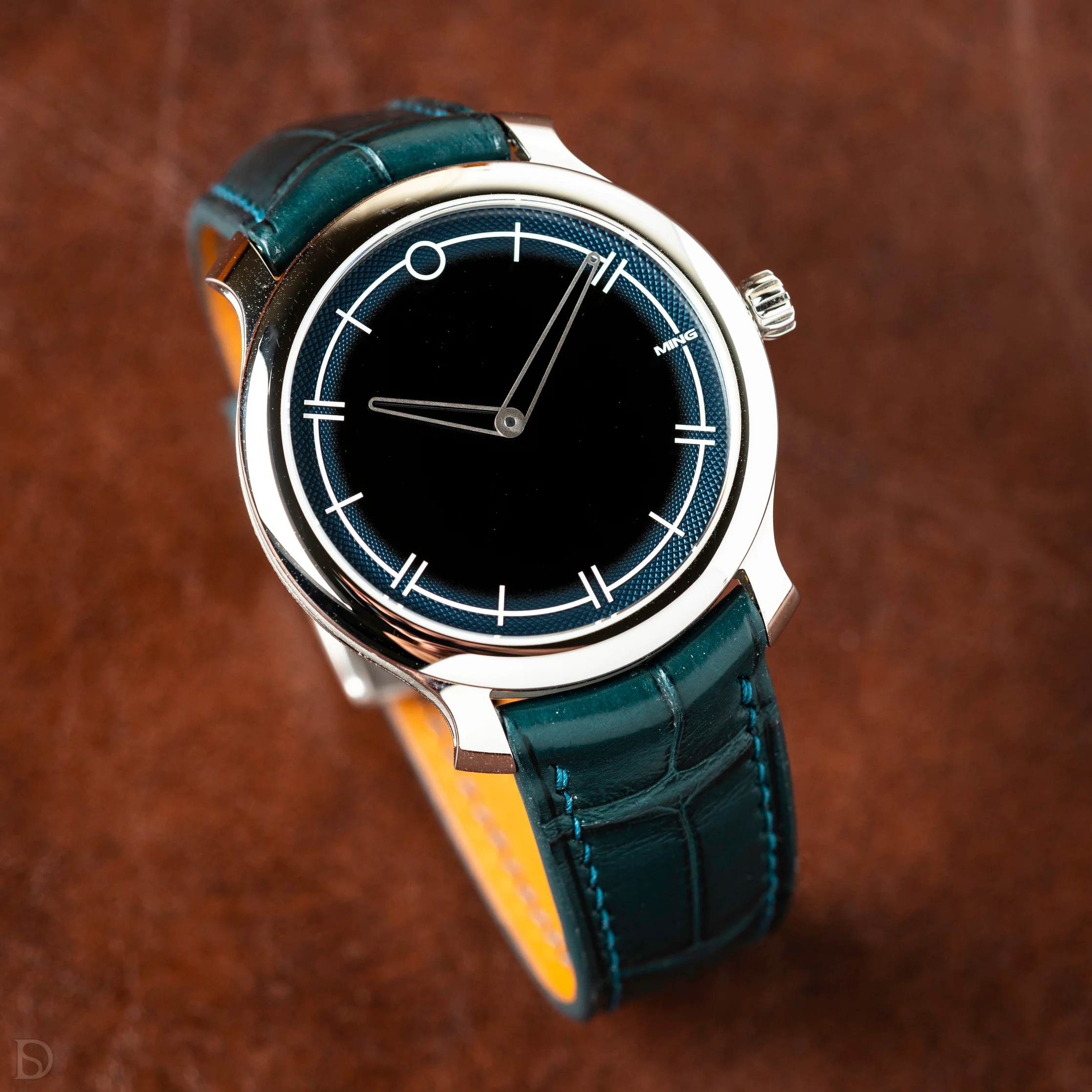 Overstock: Matte Boreal Green Alligator Signature (Curved) Strap - Image 2