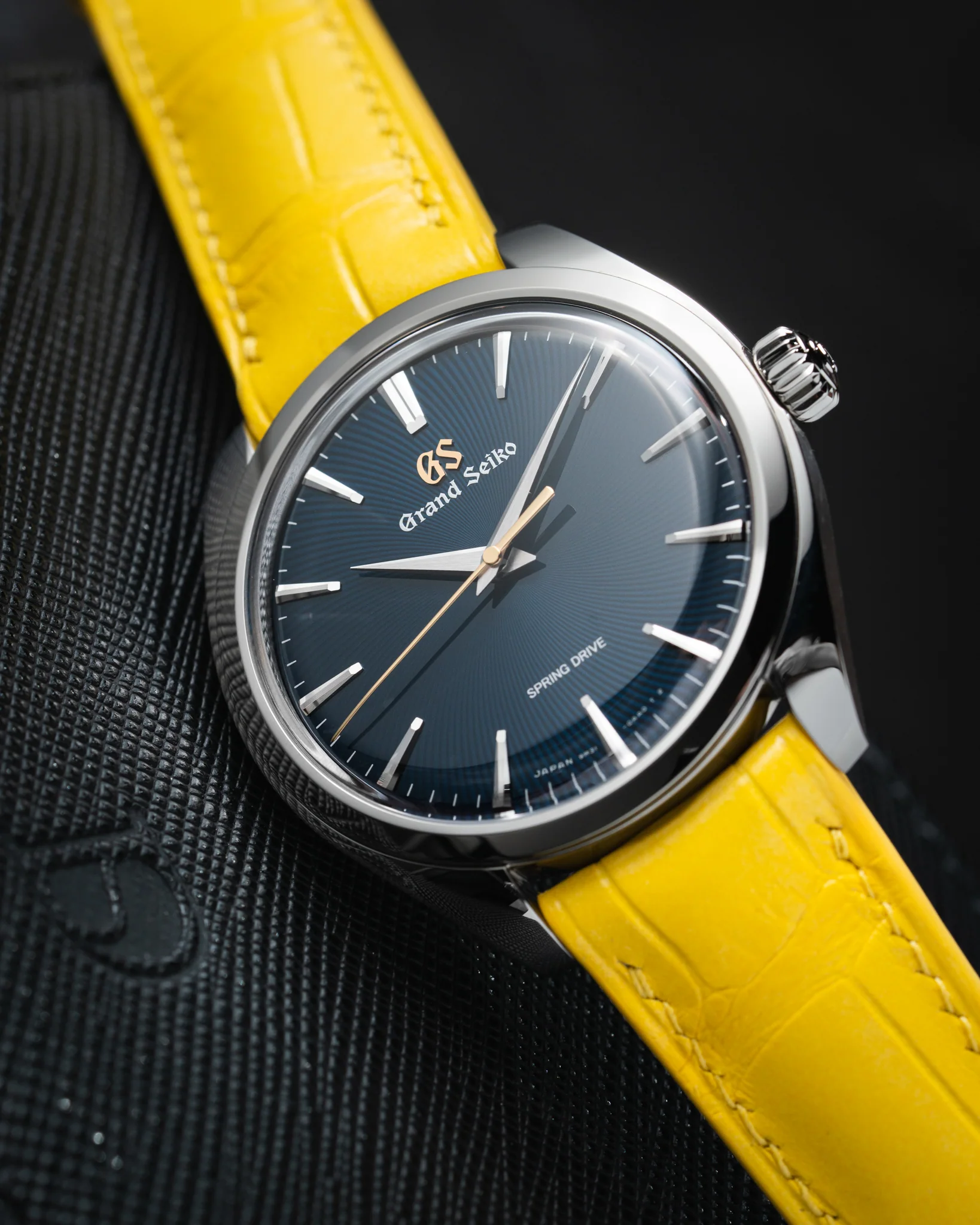 Overstock: Matte Yellow Alligator Signature Strap - Image 4